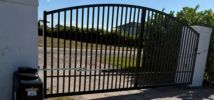 Driveway Fence Repair Wilson